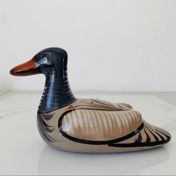 Vintage Mexican Folk Art Duck Large Bird Handmade Mexico 
Hand painted Pottery - Picture 2 of 10